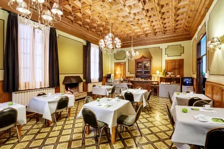 Hotel Rural y Apartamentos Villa Engracia Отели в г. Вилаверд