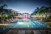 Las Terrazas Resort Hotels in San Pedro