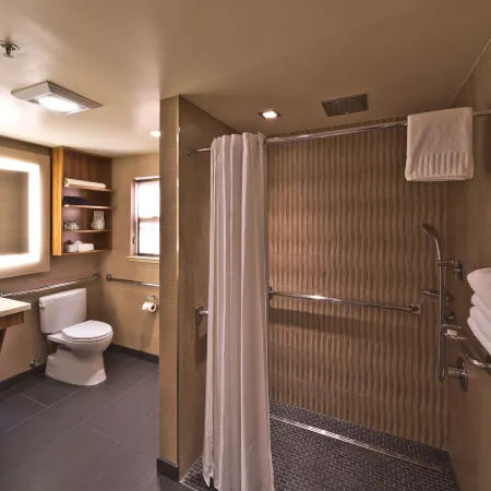Hotel Strata