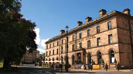 White Hart Hotel & Apartments Отели в г. Харрогит