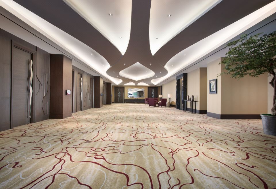 1. Crowne P..