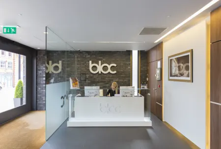 Bloc Hotel Birmingham Отели рядом с достопримечательностью «Birches Green Evangelical Free Church»
