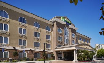 Holiday Inn Express & Suites San Diego-Sorrento Valley