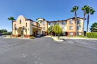 Holiday Inn Express & Suites Manteca City Center Hotels in Manteca