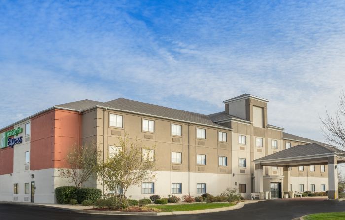 Holiday Inn Express HOWE (STURGIS, MI) by IHG