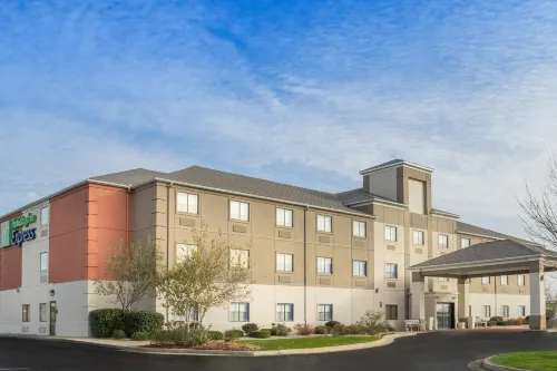 Holiday Inn Express HOWE (STURGIS, MI) by IHG - Gym