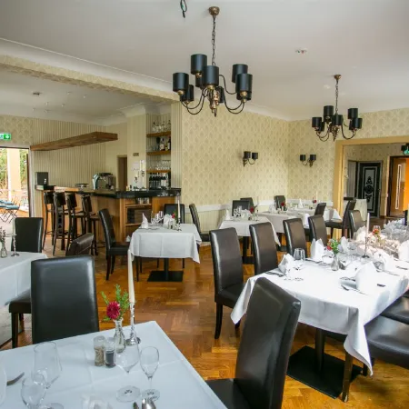 Villa Lilo Hotel & Restaurant