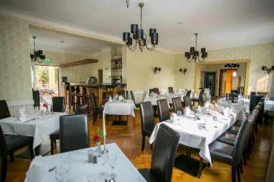 Villa Lilo Hotel & Restaurant