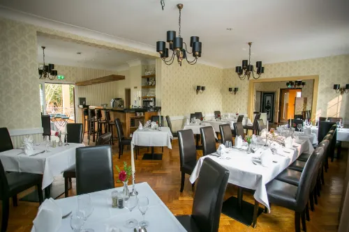 Villa Lilo Hotel & Restaurant