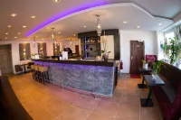 Boutique Hotel Goldene Henne - bar
