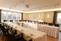 Zum Rittmeister Hotels in Päwesin