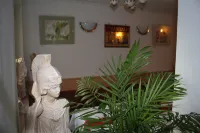 Zum Wiesengrund Landgasthof Hotels in Oberahr