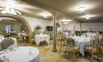 Castel Damandre
