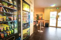 Ibis Budget Chateaudun Hôtels à : Donnemain-Saint-Mamès