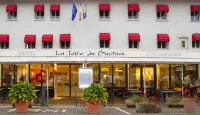 La Table de Gustave Hotels in Ornans