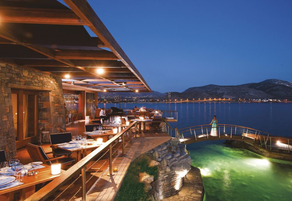 The Lagos Continental Hotel Over view