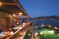 Grand Resort Lagonissi - Hot Tub