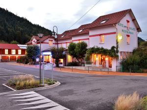 Logis Hôtel des Lacs