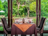 Sireeampan Boutique Resort and Spa Hotels near Wat Pha Lat
