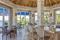 Reefhouse Resort and Marina - breakfast
