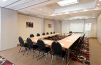 Leonardo Hotel Vienna Westbahnhof - Park Yeri