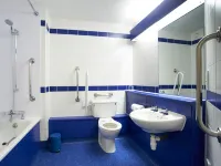 Travelodge Hatfield Central فنادق في هاتفيلد