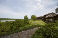 Paraa Safari Lodge - Pools