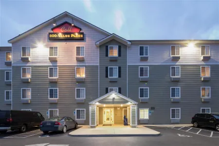 Extended Stay America Select Suites - Fayetteville - West Отели в г. Камберленд