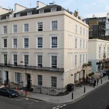 Smart Hyde Park View Hostel Отели рядом с достопримечательностью «Шепердс-Буш»