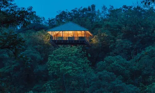 The Ibnii - Eco Luxury Resort