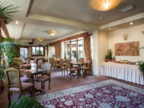 โรงแรมแอดเลอร์ คาวาลิเอรี โรงแรมในฟลอเรนซ์