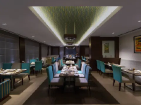 Four Points by Sheraton Vadodara Hotels in Vadodara