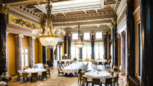 Hôtel des Trois Couronnes & Spa - the Leading Hotels of the World