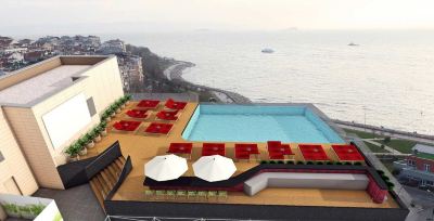 屋外プール ダブルツリーbyヒルトン イスタンブール モダの写真