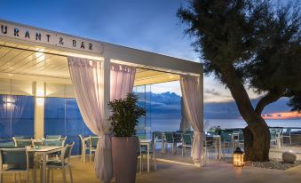 Rivalmare Boutique Hotel