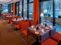 Sunday an der Kongresshalle Augsburg Hotels near Augustusbrunnen
