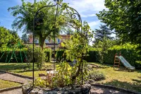 Hôtel et Appartements les Platanes Hotels in Lanarce