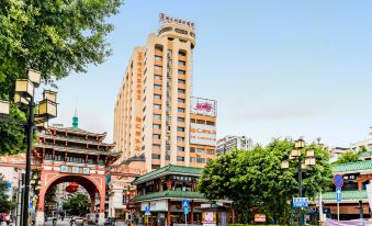 Vienna Hotel (Shaoguan Fengcai Building)