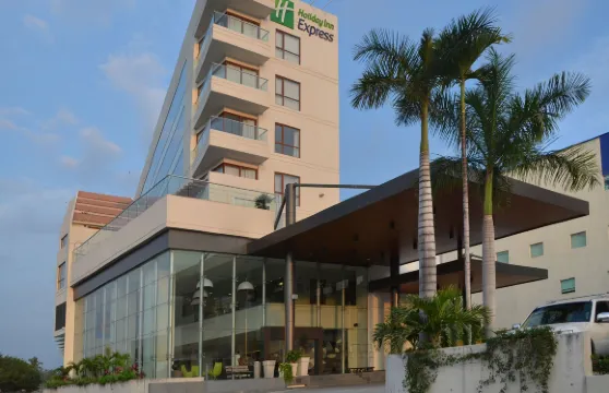 Holiday Inn Express 巴亞以塔港