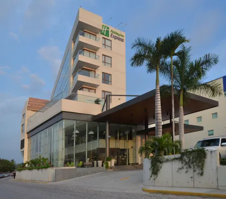 Holiday Inn Express Puerto Vallarta
