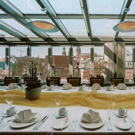 Avalon Hotel & Conferences