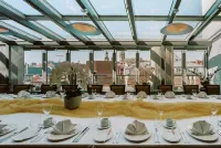 阿瓦隆會議及飯店