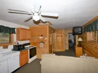 Western Riviera Lakeside Lodging Hotels in Grand Lake