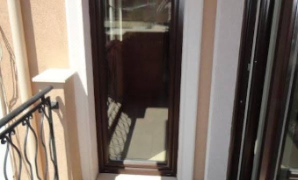 Holiday Apartments in Pomorie - Housity