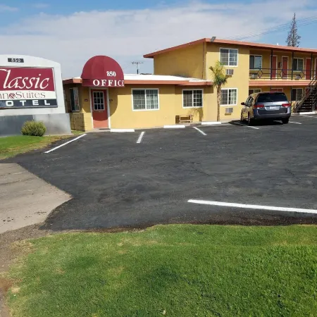 Classic Inn and Suites