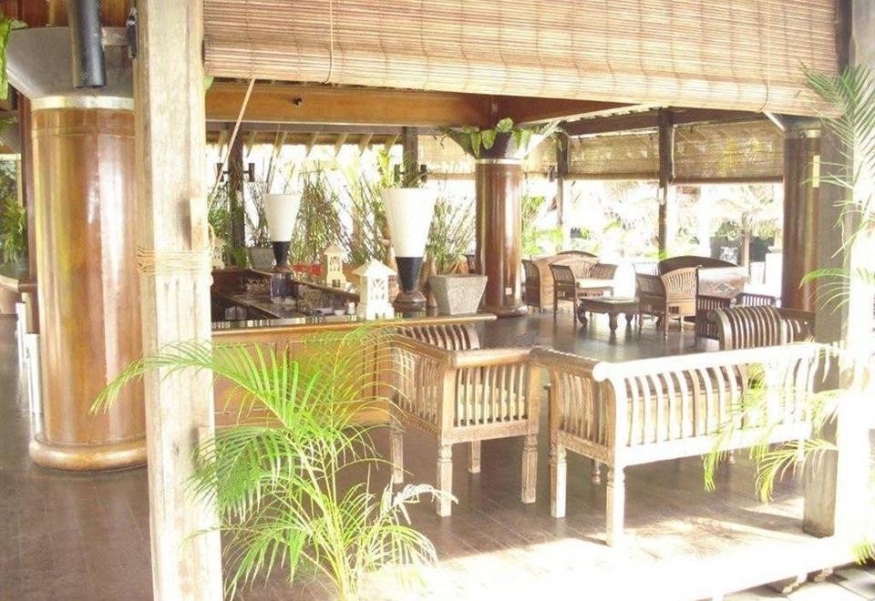 5. 수트라 비치 리..