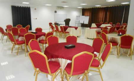 Seven Days Hotel - Housity
