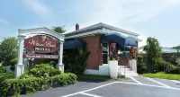 Willow Bend Motel Hotels in Truro