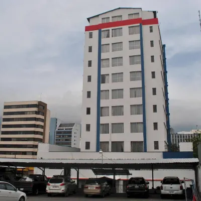 Hotel 6 de Diciembre Hotels near La Mariscal