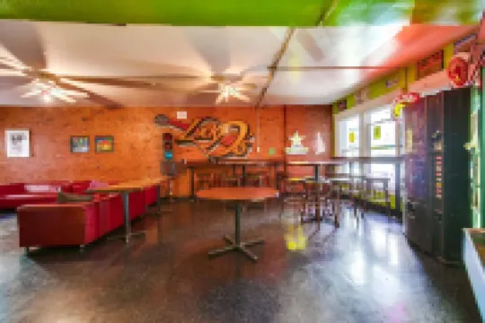 Lucky d's Youth and Traveler's Hostel